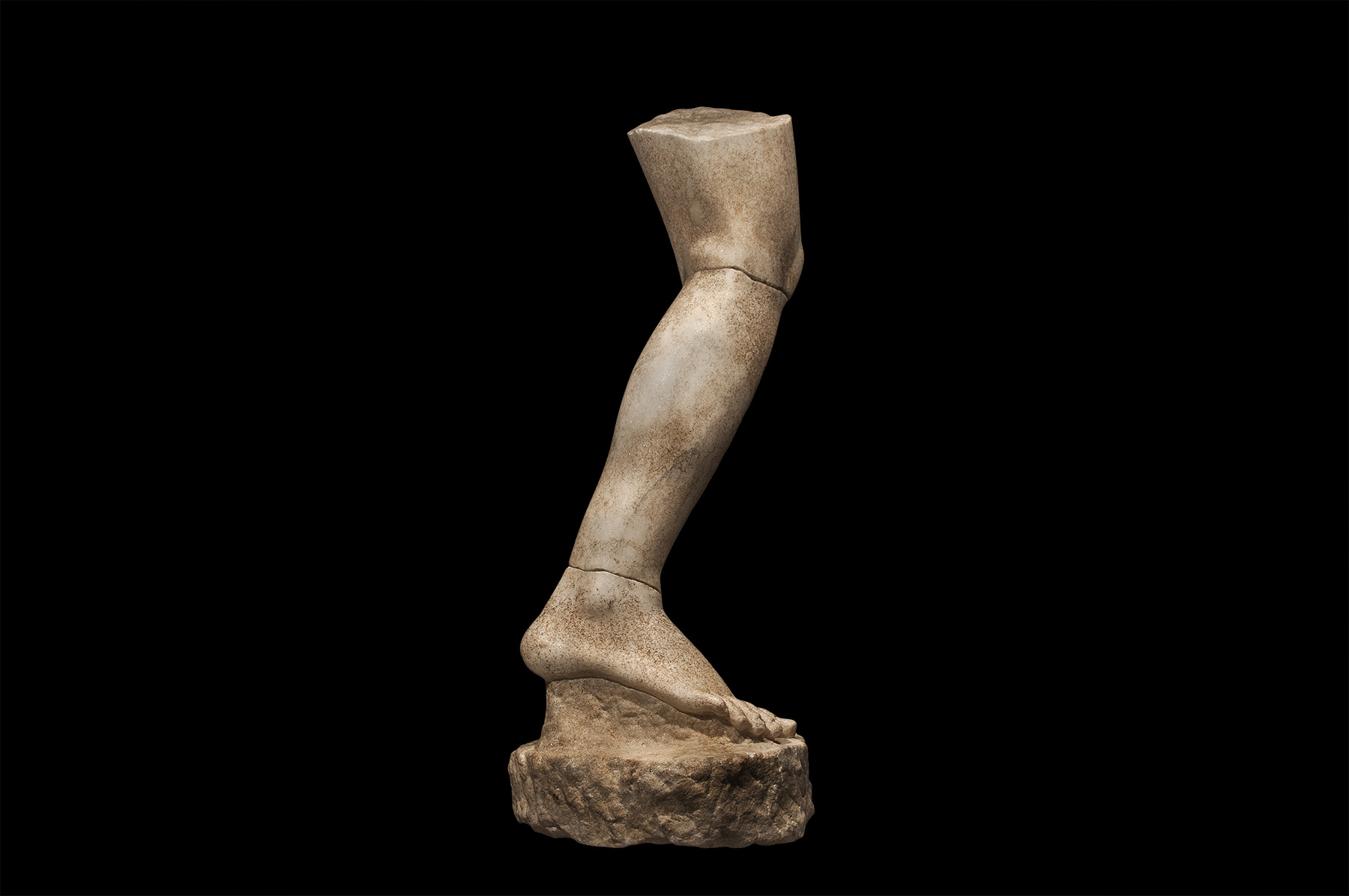 Life Size Roman Marble Leg of an Athlete « Baidun Baidun
