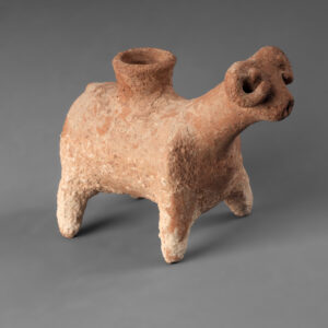 Israelite Terracotta wine vessel in the form of a ram - Image 2