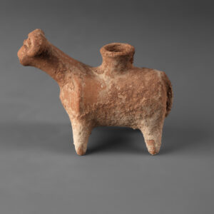 Israelite Terracotta wine vessel in the form of a ram - Image 3