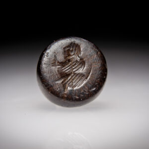 A North-Syrian Hematite Seal with a Schematic Figure